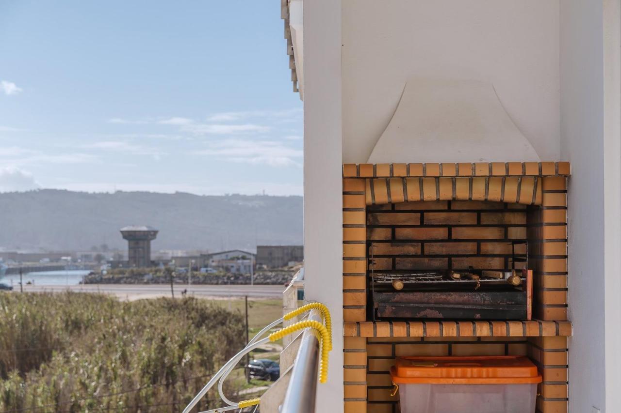 Farol Beach Place Apartment Nazare Exterior photo